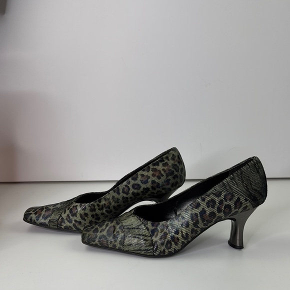 Proxy Animal Print 3" Heel Pumps Made in Spain size 9 - Picture 5 of 11